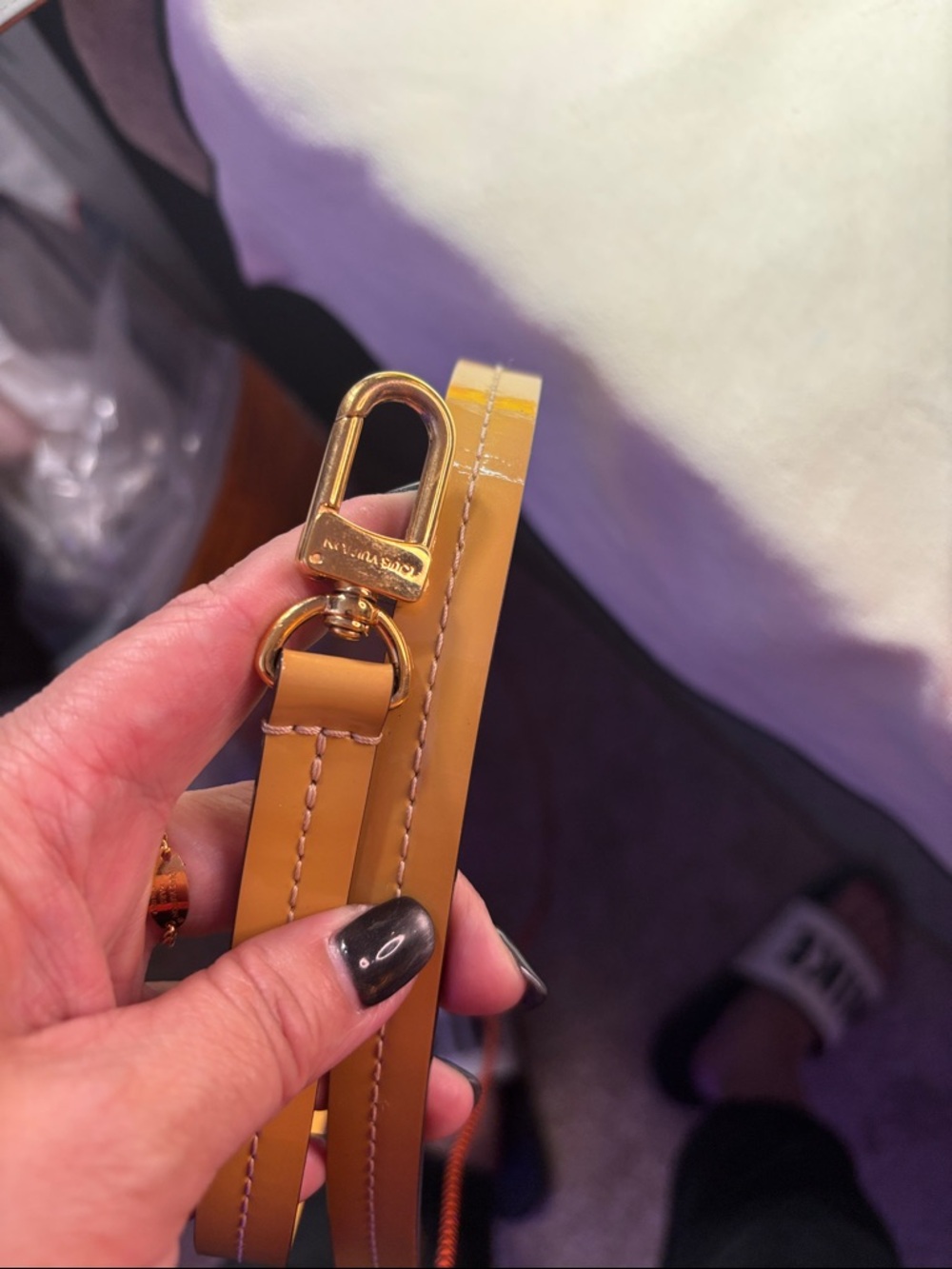 LV Strap 28” like new